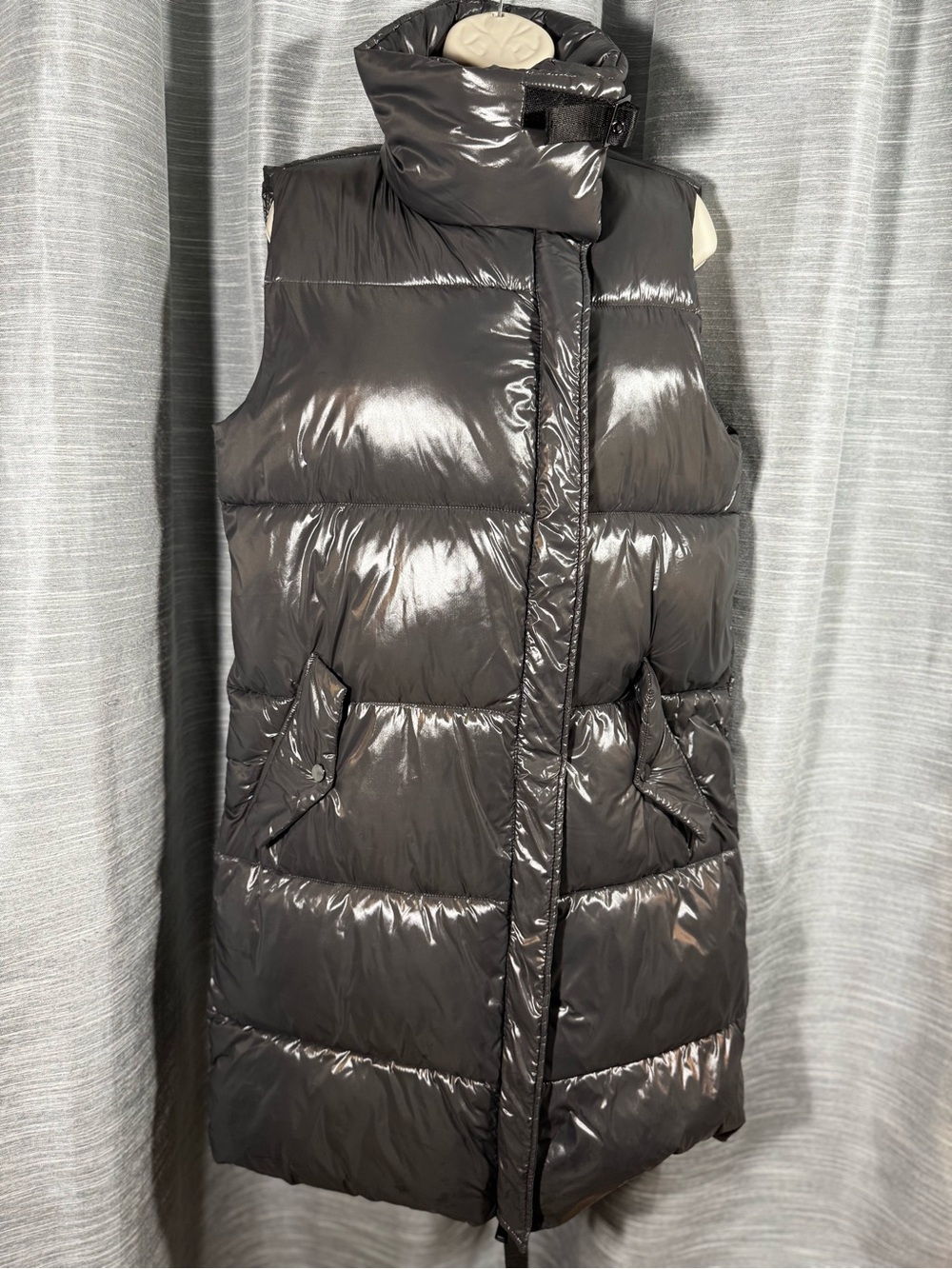 Bernardo Love Women’s Metallic Long Quilted Puffer Vest Sz S